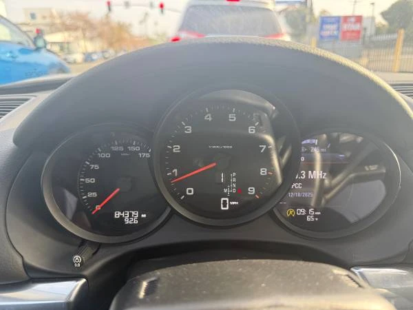 2016 Porsche 981 Boxster - Image 5 of 10