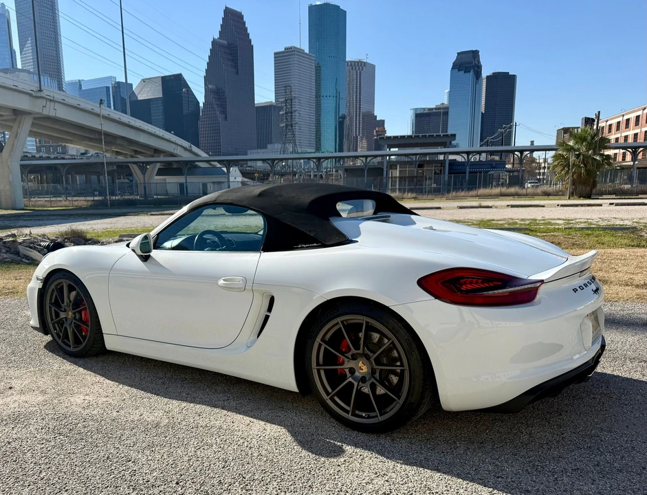 2016 Porsche 981 Boxster Spyder - Image 11 of 12