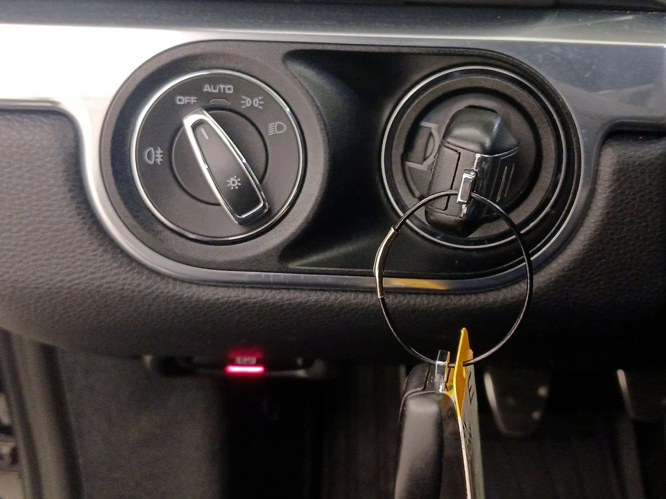 2016 Porsche 981 Boxster - Image 14 of 23