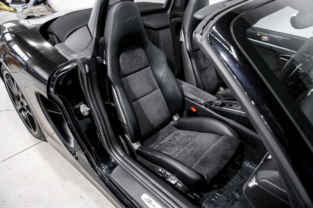 2016 Porsche 981 Boxster GTS - Image 12 of 13