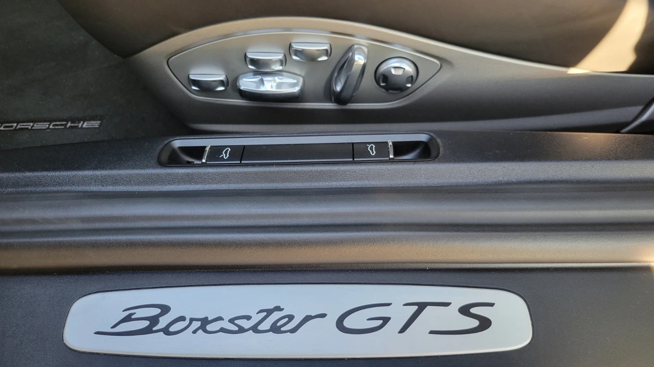 2016 Porsche 981 Boxster GTS - Image 12 of 31