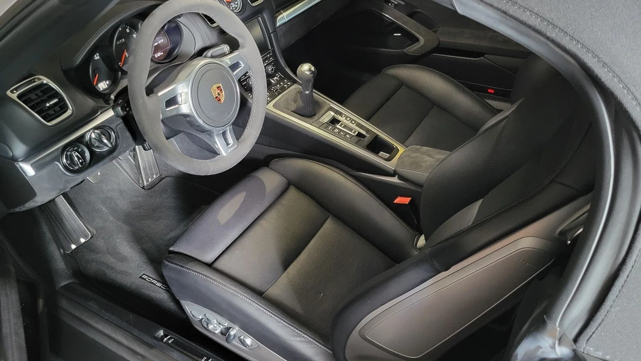 2016 Porsche 981 Boxster GTS - Image 13 of 31