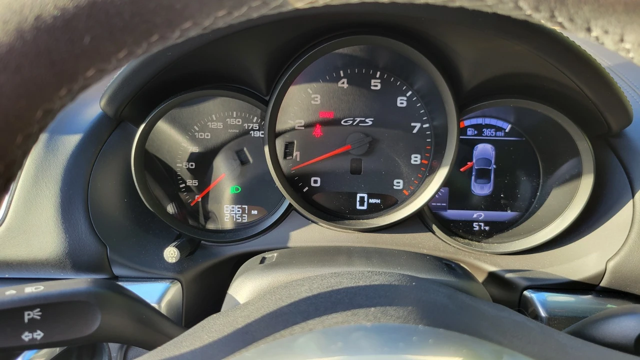 2016 Porsche 981 Boxster GTS - Image 15 of 31