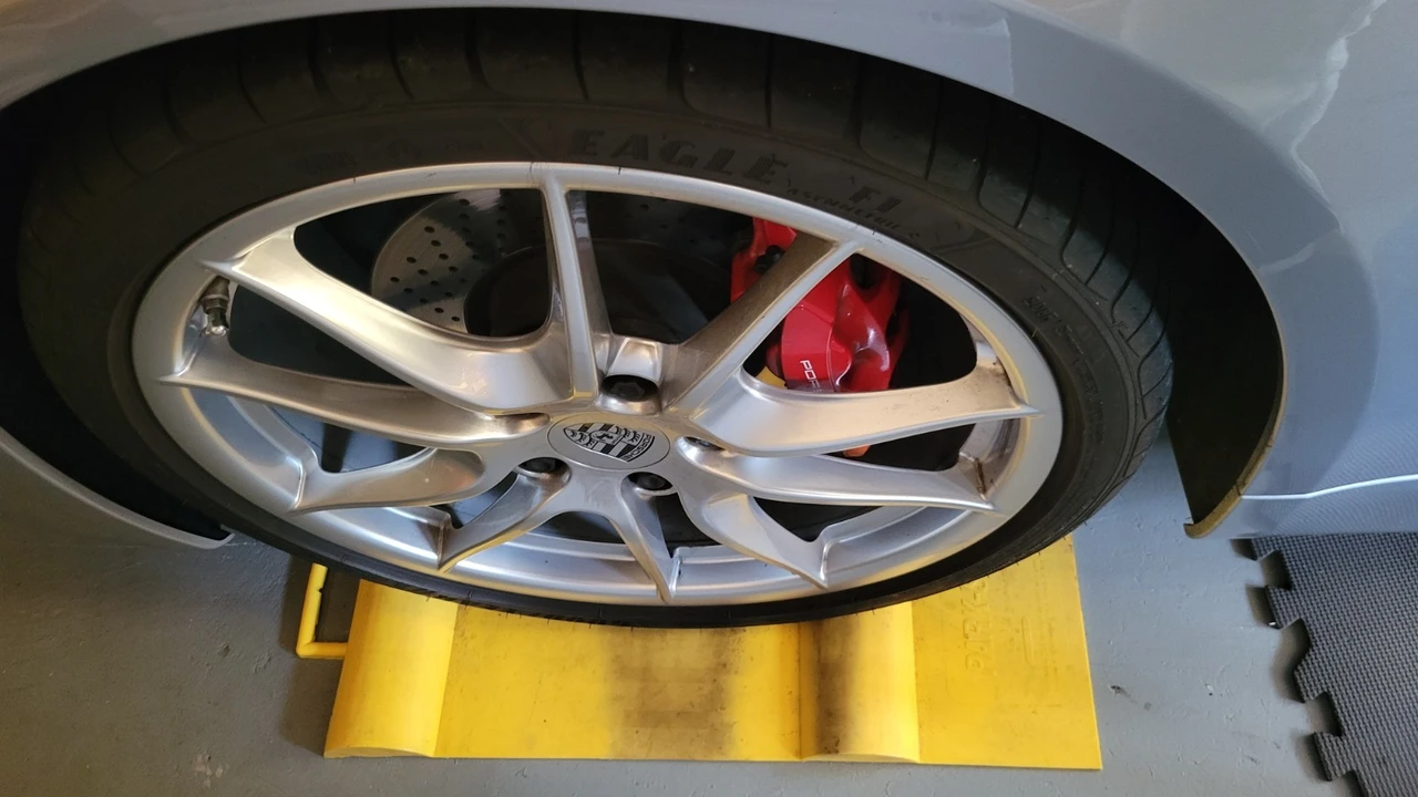 2016 Porsche 981 Boxster GTS - Image 20 of 31