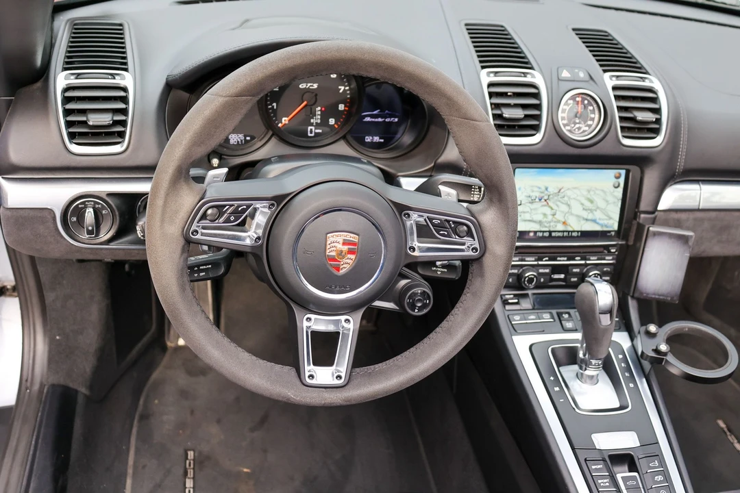 2016 Porsche 981 Boxster GTS - Image 11 of 16