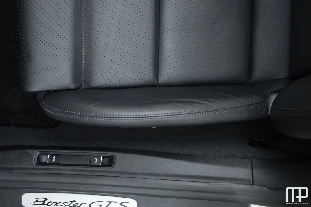 2016 Porsche 981 Boxster GTS - Image 26 of 31