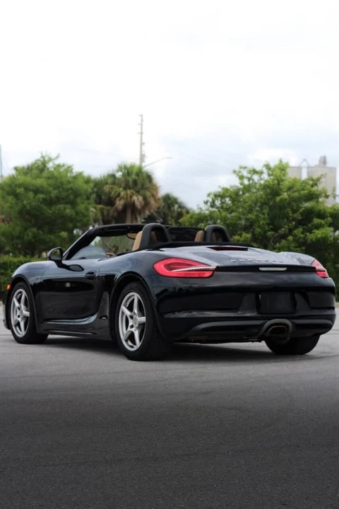 2016 Porsche 718 Boxster Spyder RS - Image 9 of 15