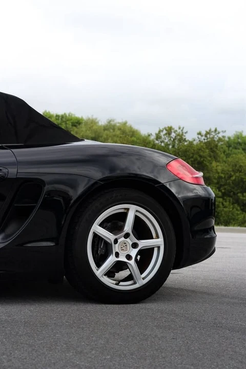 2016 Porsche 718 Boxster Spyder RS - Image 4 of 15
