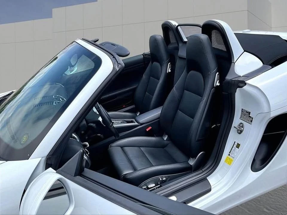 2016 Porsche 981 Boxster S - Image 5 of 16