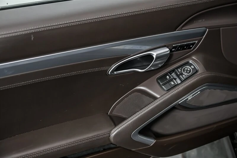 2016 Porsche Boxster - Image 19 of 31