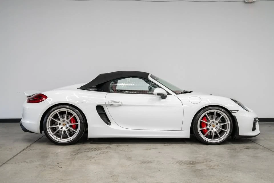 2016 Porsche 981 Boxster Spyder - Image 17 of 19
