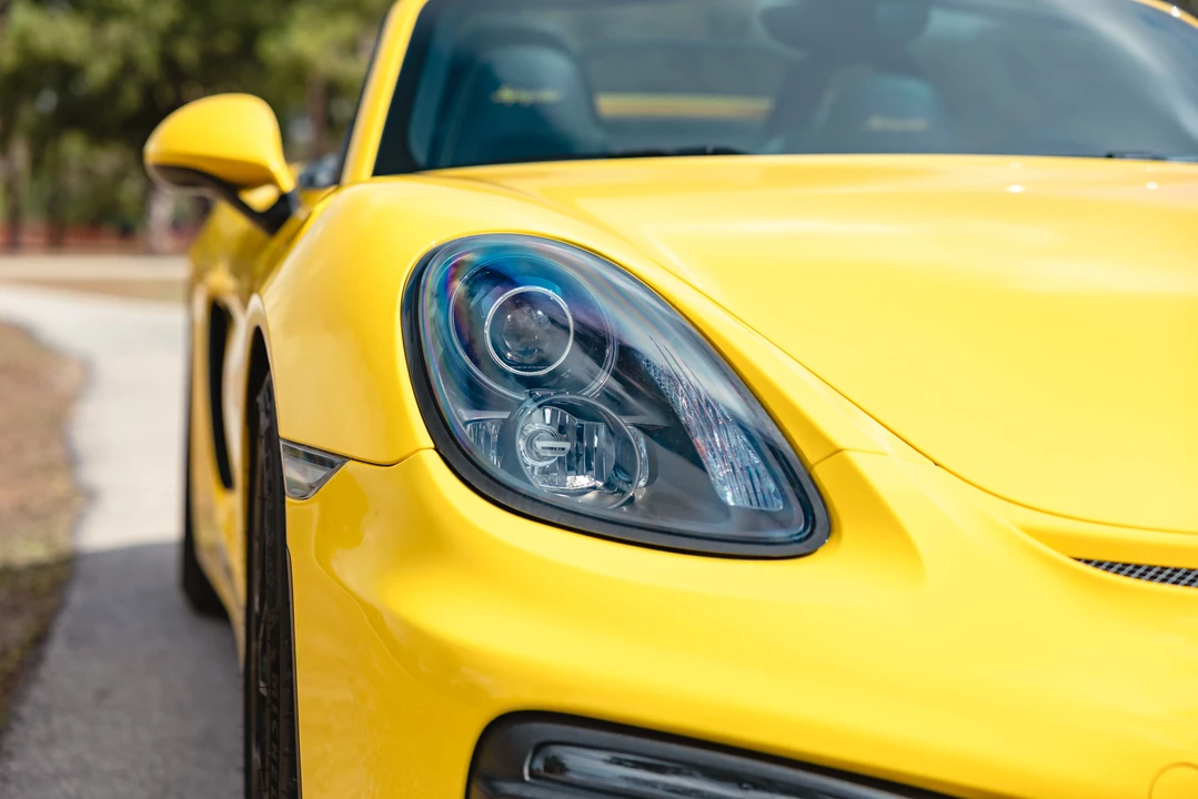 2016 Porsche 981 Boxster Spyder - Image 25 of 31