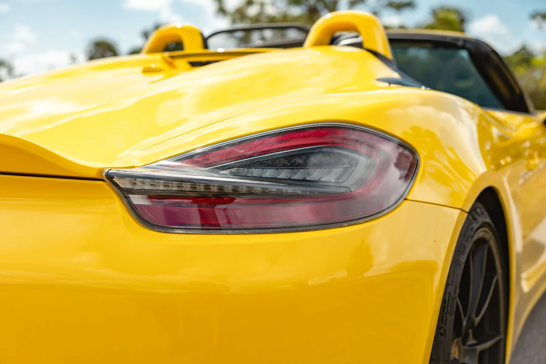 2016 Porsche 981 Boxster Spyder - Image 28 of 31
