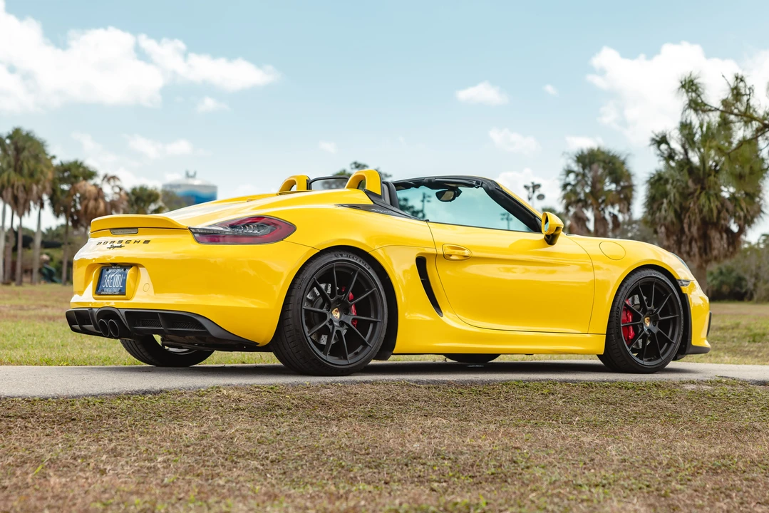 2016 Porsche 981 Boxster Spyder - Image 5 of 31