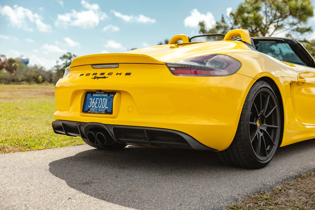 2016 Porsche 981 Boxster Spyder - Image 15 of 31