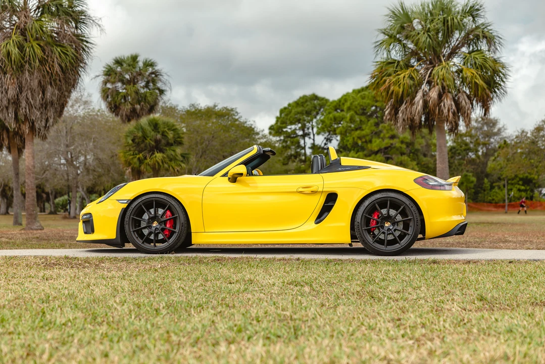2016 Porsche 981 Boxster Spyder - Image 8 of 31