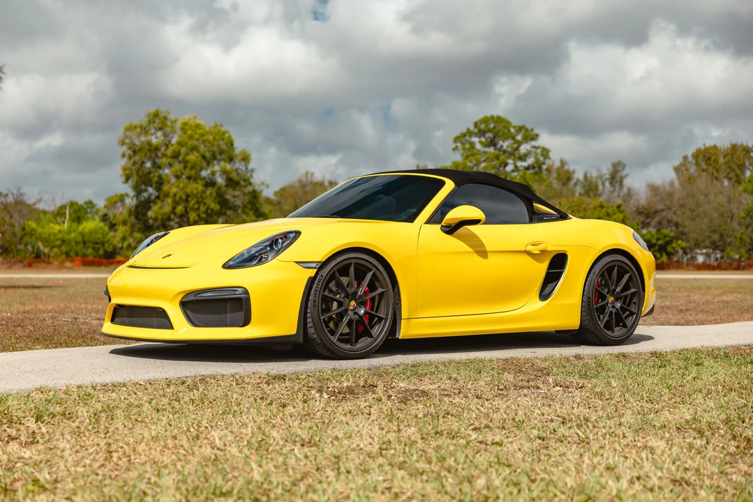 2016 Porsche 981 Boxster Spyder - Image 11 of 31