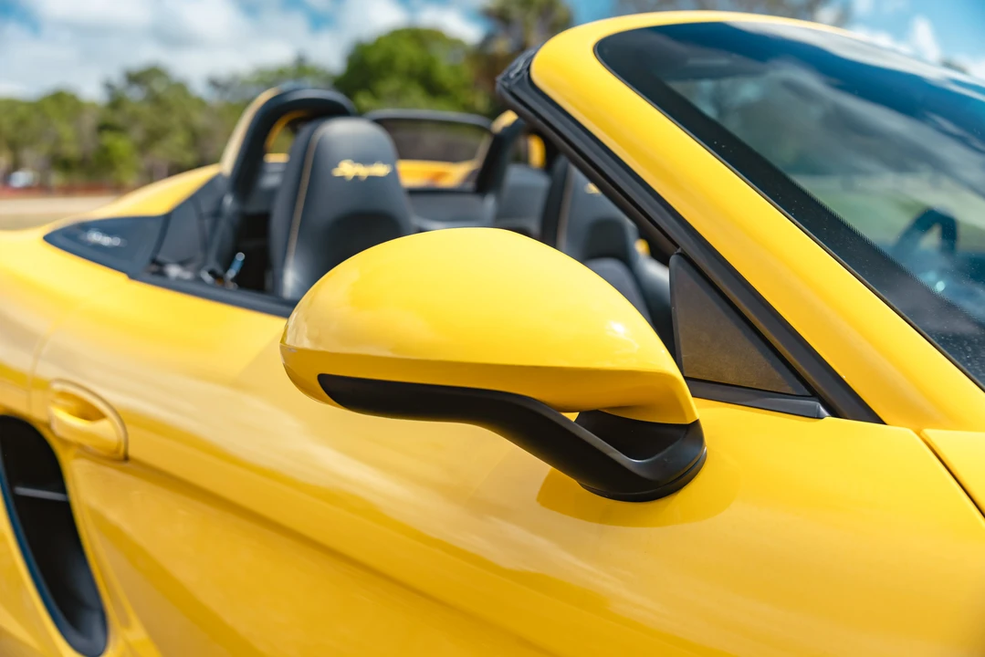 2016 Porsche 981 Boxster Spyder - Image 23 of 31