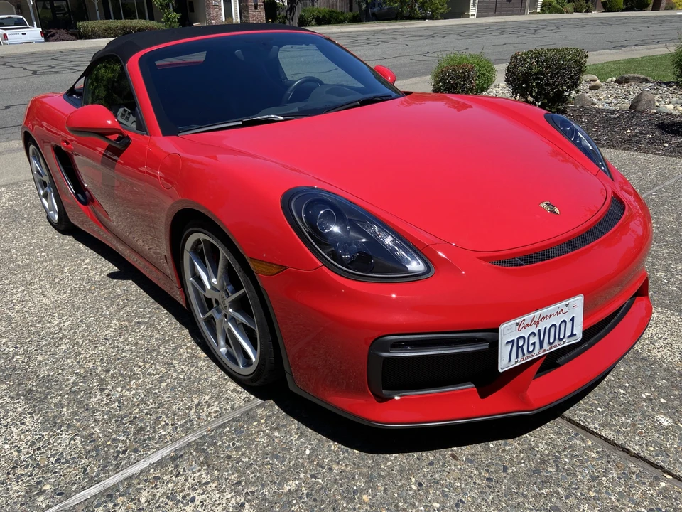 2016 Porsche 981 Boxster Spyder - Image 9 of 31