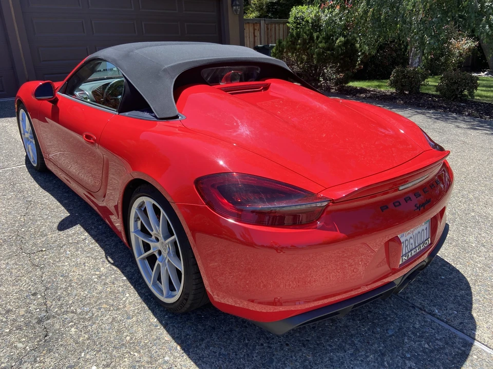 2016 Porsche 981 Boxster Spyder - Image 26 of 31