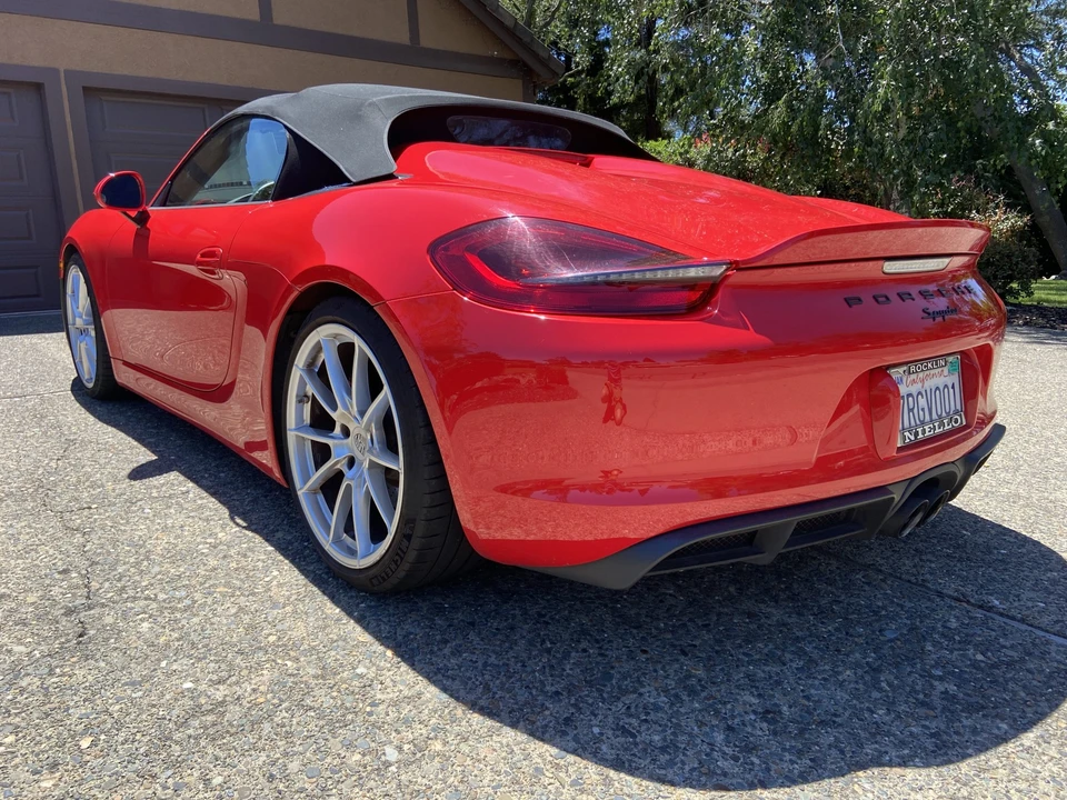 2016 Porsche 981 Boxster Spyder - Image 27 of 31