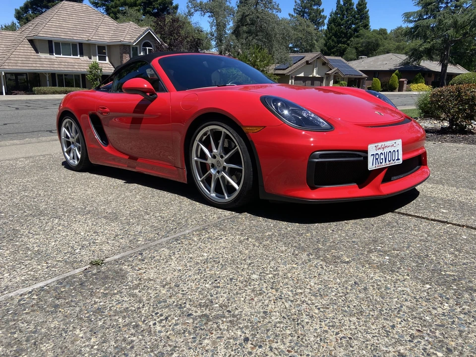 2016 Porsche 981 Boxster Spyder - Image 12 of 31