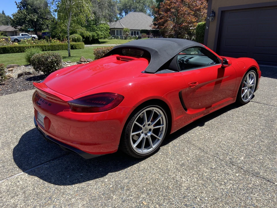 2016 Porsche 981 Boxster Spyder - Image 18 of 31