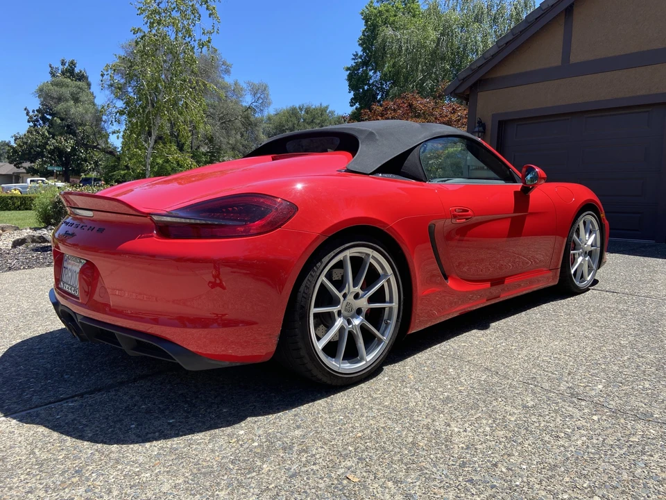 2016 Porsche 981 Boxster Spyder - Image 19 of 31