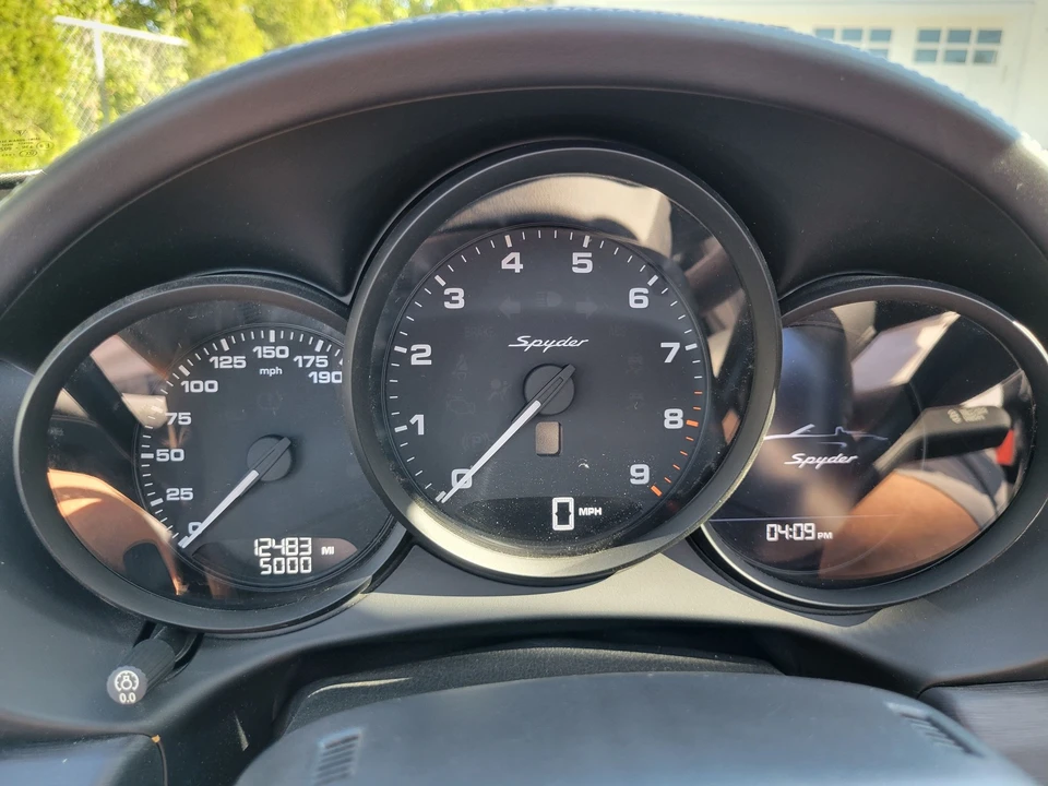 2016 Porsche 981 Boxster Spyder - Image 12 of 20