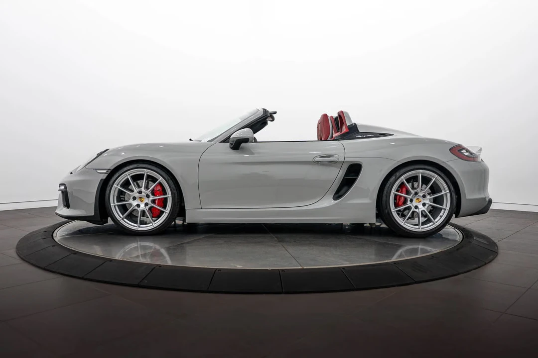 2016 Porsche 981 Boxster Spyder - Image 12 of 31