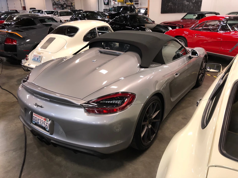 2016 Porsche 981 Boxster Spyder - Image 3 of 8