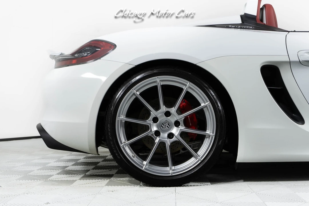 2016 Porsche 981 Boxster Spyder - Image 11 of 12