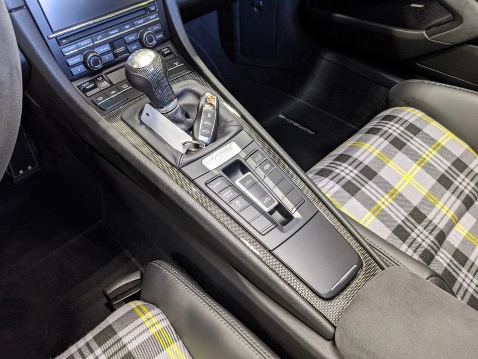 2016 Porsche 981 Boxster Spyder - Image 8 of 11