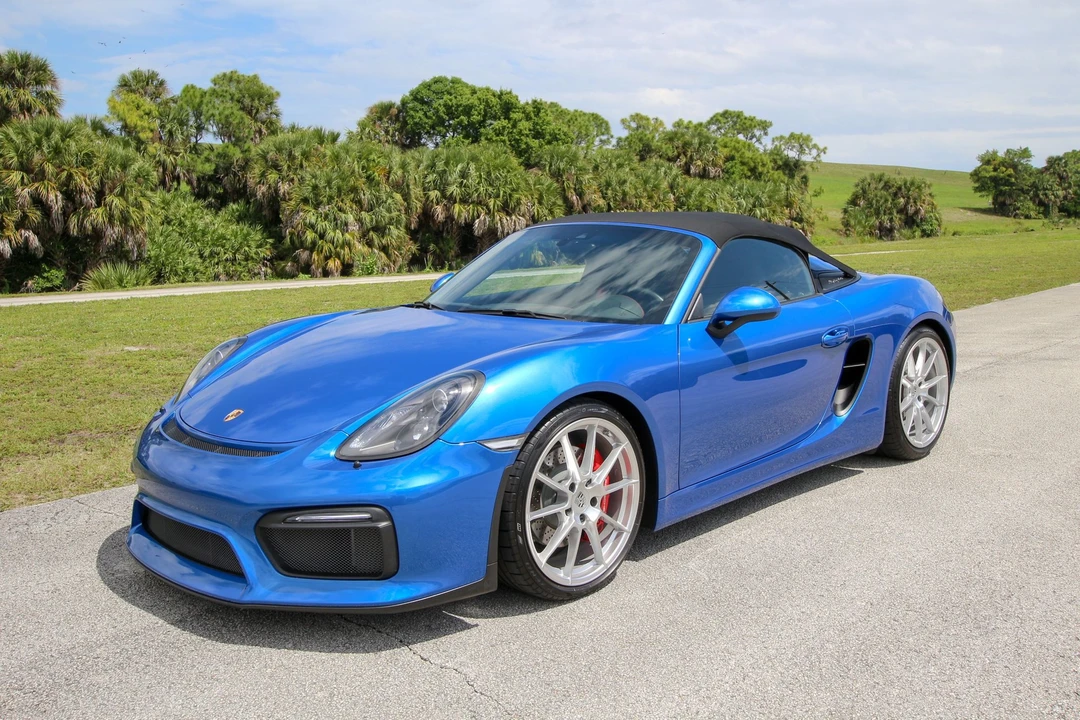 2016 Porsche 981 Boxster Spyder - Image 13 of 31