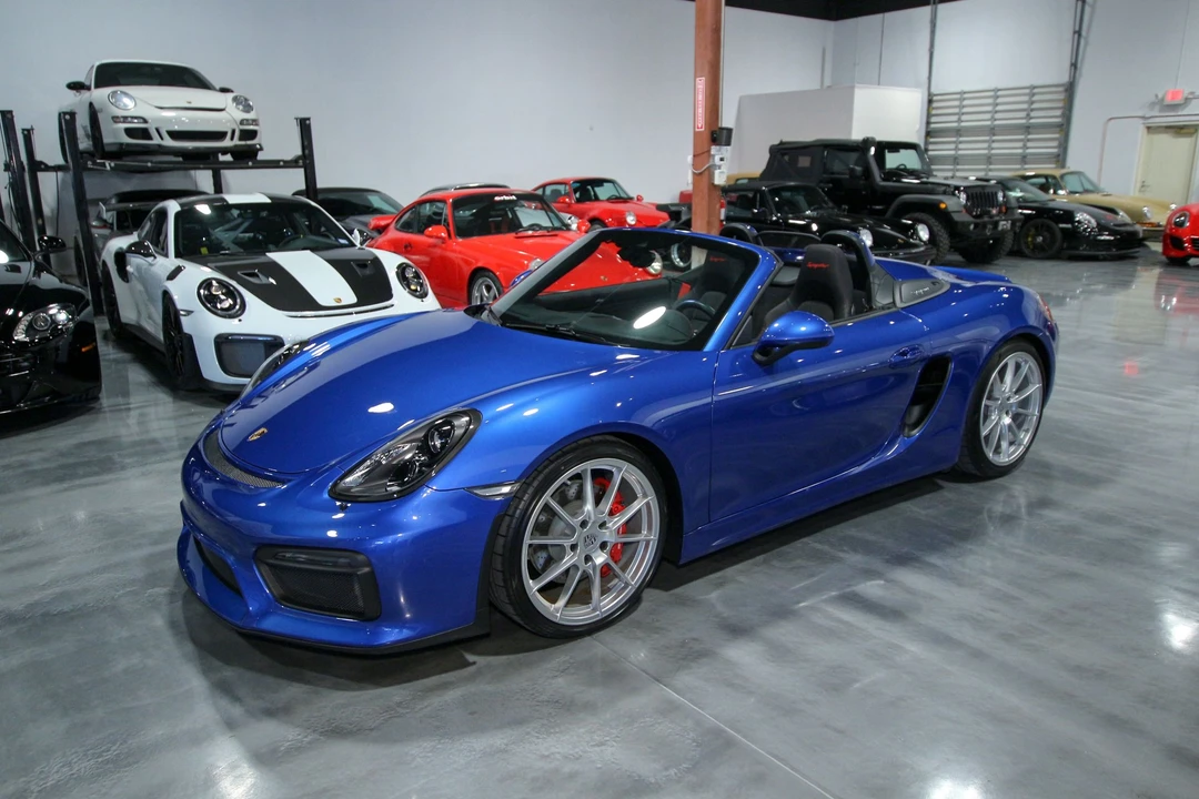 2016 Porsche 981 Boxster Spyder - Image 18 of 31