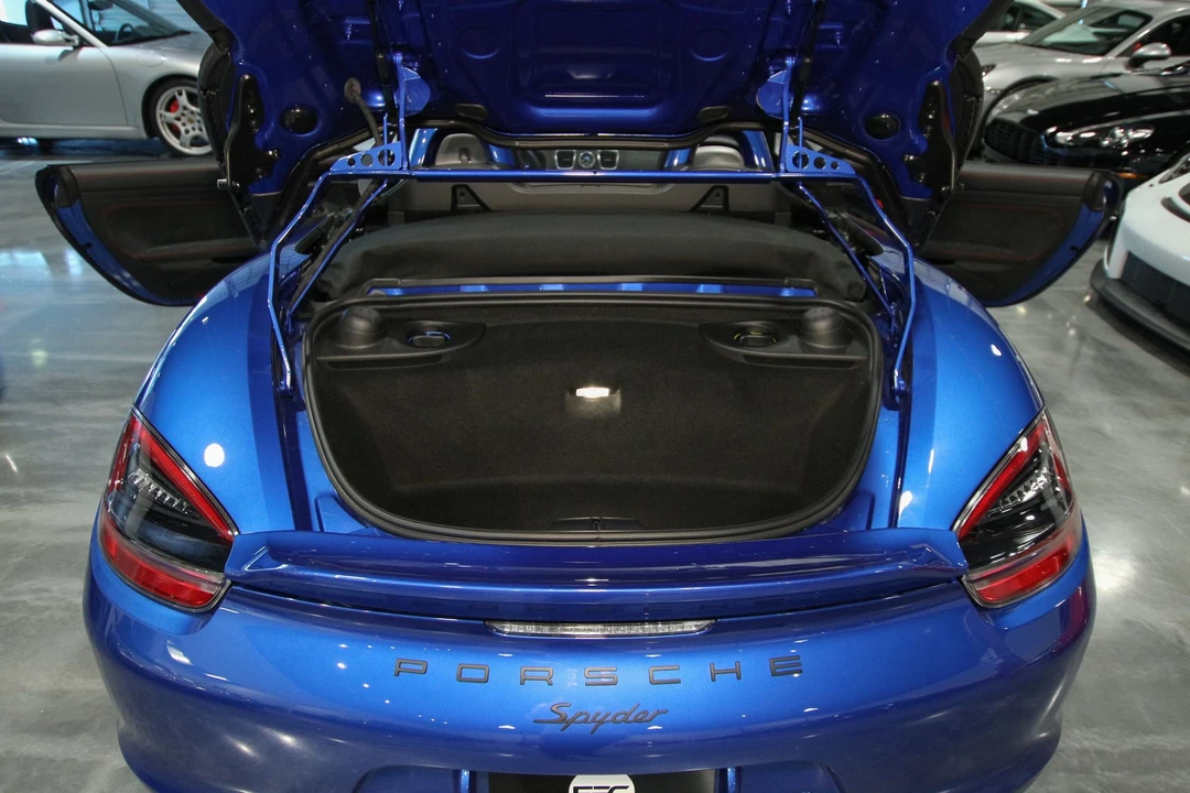 2016 Porsche 981 Boxster Spyder - Image 20 of 31