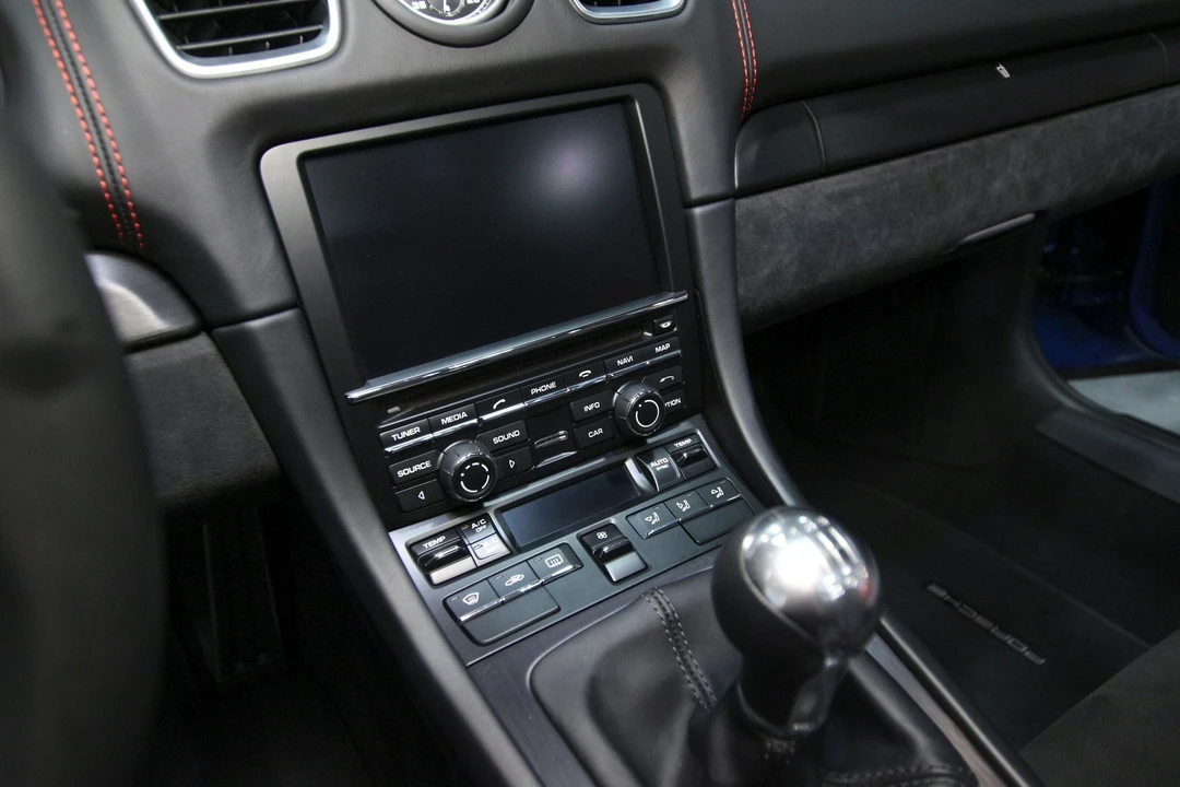 2016 Porsche 981 Boxster Spyder - Image 29 of 31