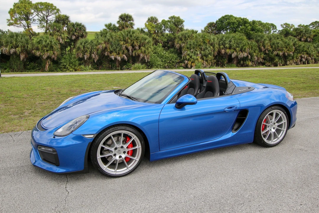 2016 Porsche 981 Boxster Spyder - Image 2 of 31