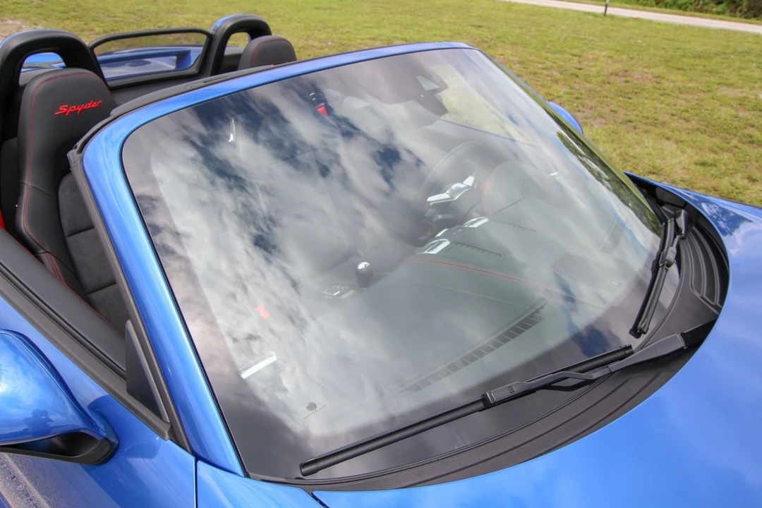 2016 Porsche 981 Boxster Spyder - Image 7 of 31