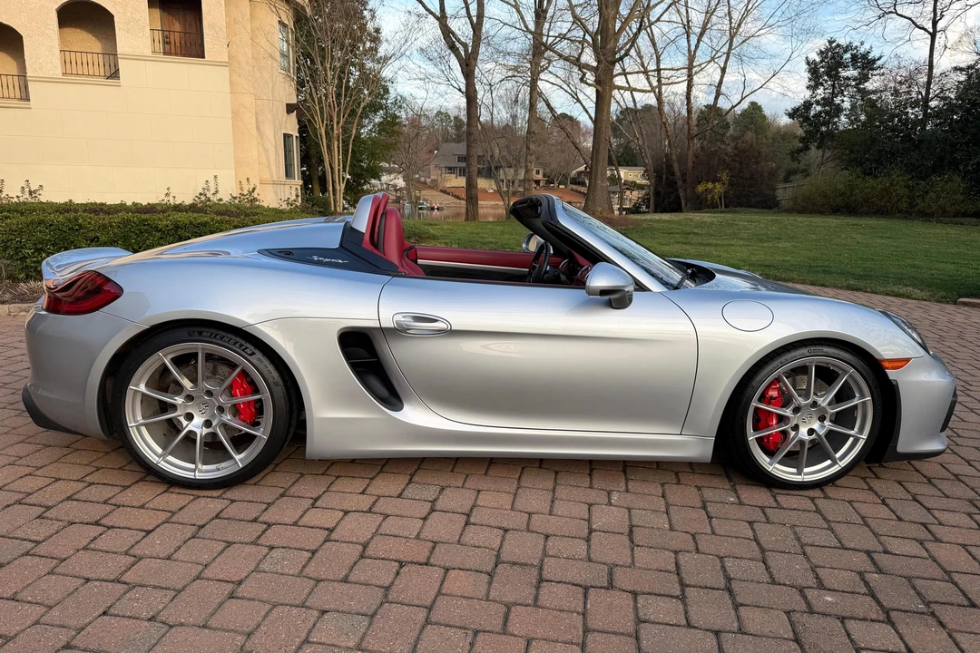 2016 Porsche 981 Boxster Spyder - Image 3 of 31