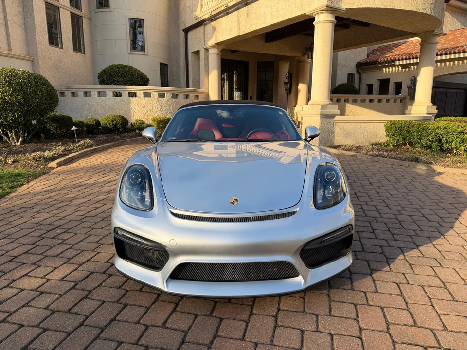 2016 Porsche 981 Boxster Spyder - Image 15 of 31