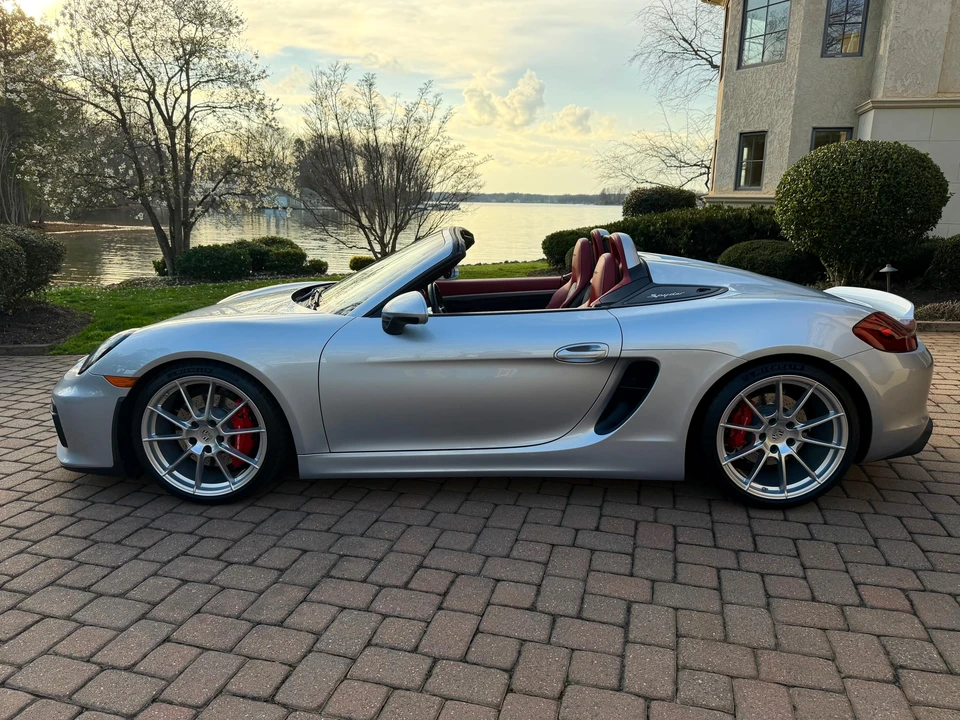 2016 Porsche 981 Boxster Spyder - Image 7 of 31