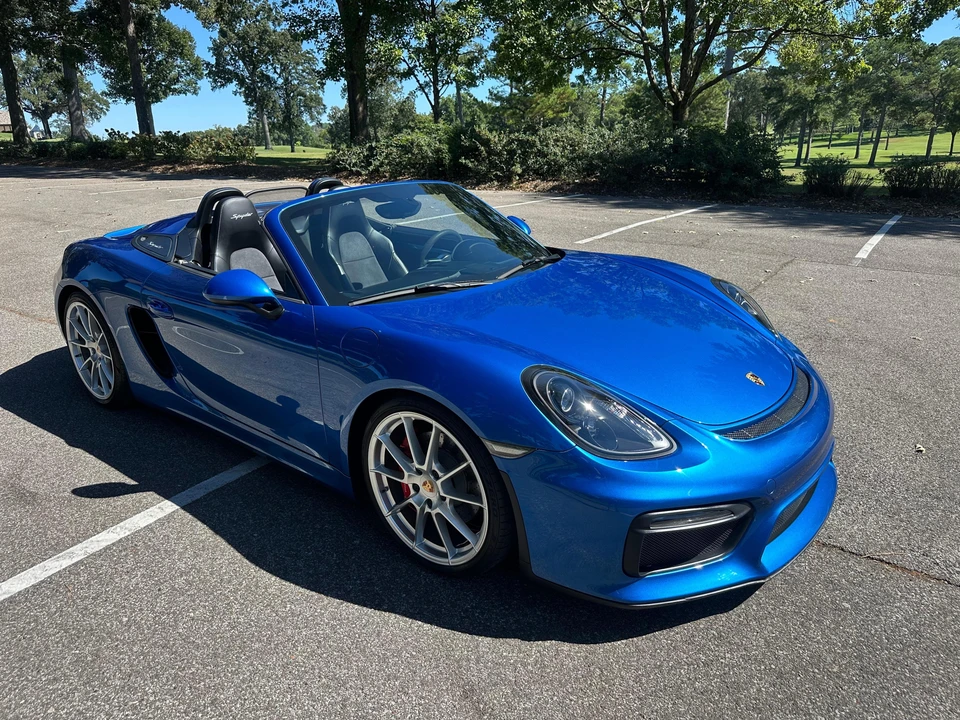2016 Porsche 981 Boxster Spyder - Image 16 of 31