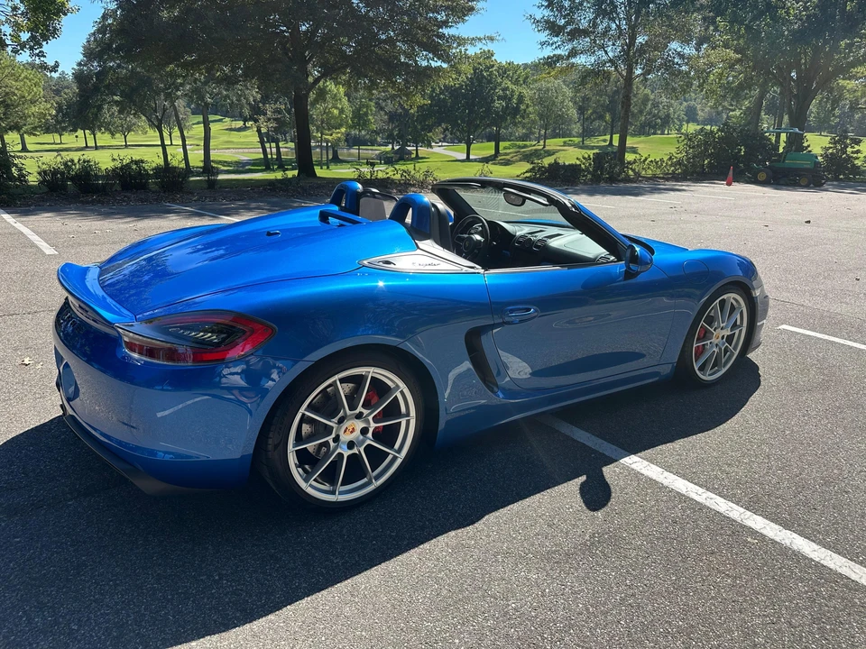 2016 Porsche 981 Boxster Spyder - Image 12 of 31