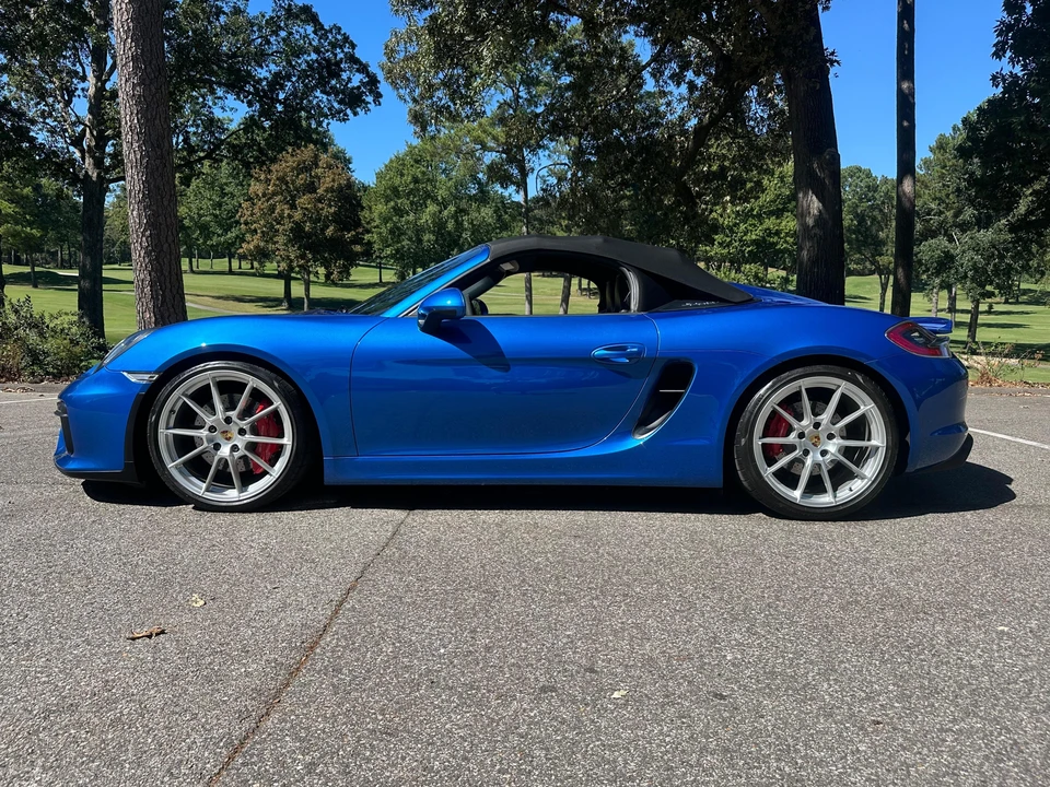2016 Porsche 981 Boxster Spyder - Image 23 of 31