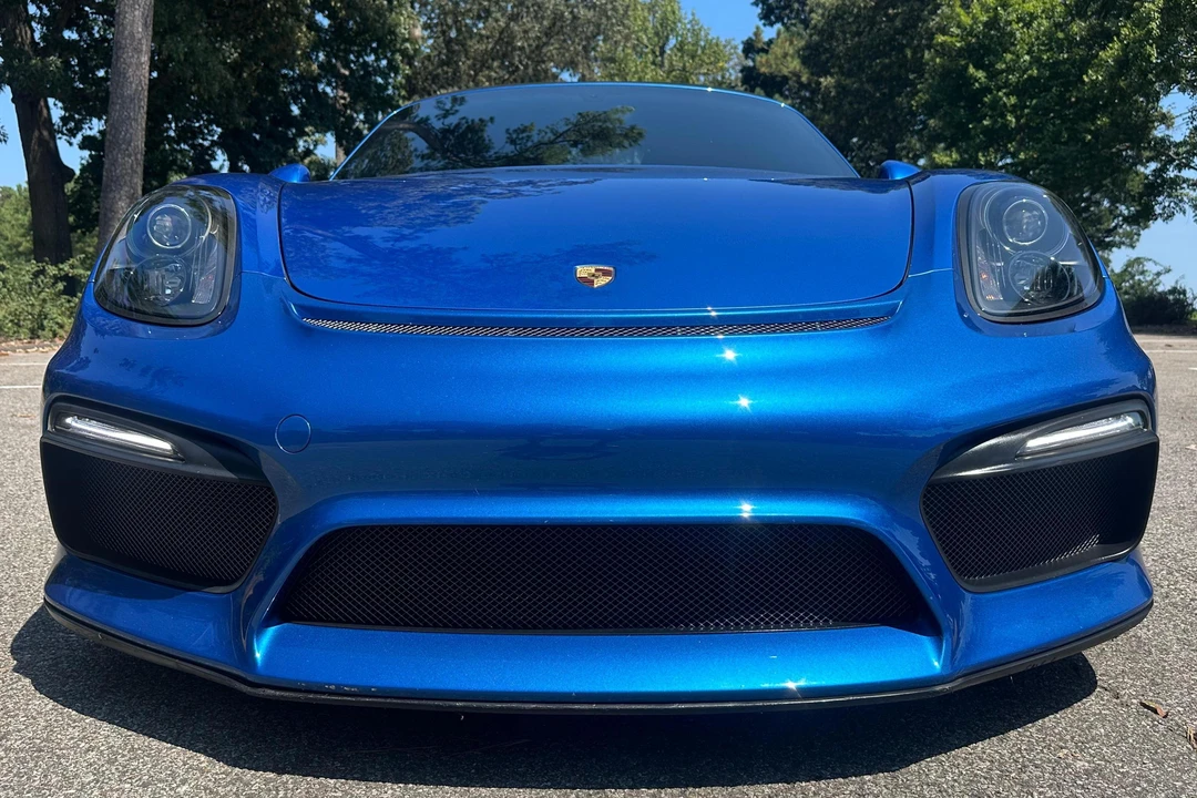 2016 Porsche 981 Boxster Spyder - Image 2 of 31