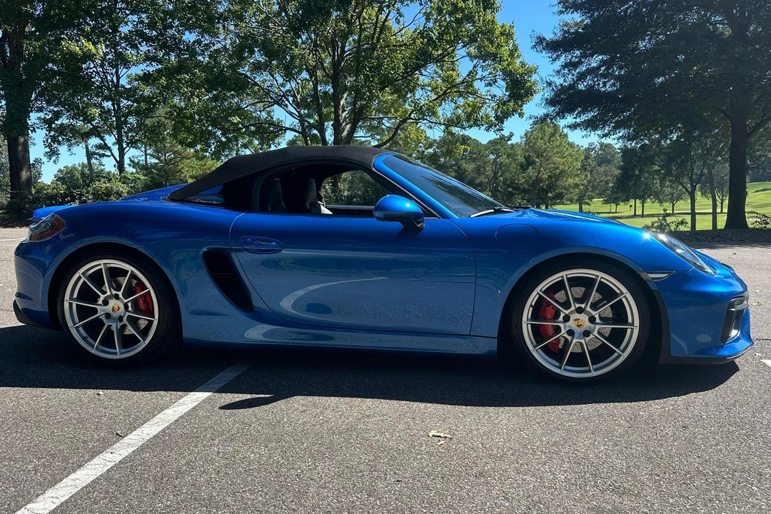 2016 Porsche 981 Boxster Spyder - Image 3 of 31