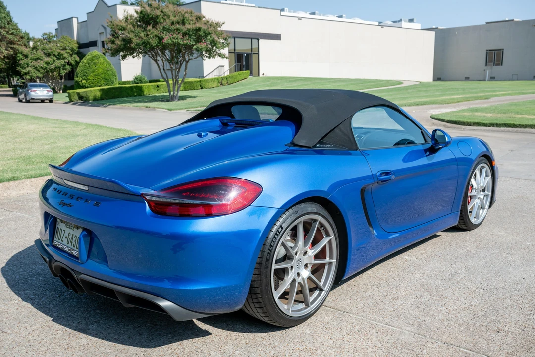 2016 Porsche 981 Boxster Spyder - Image 18 of 31