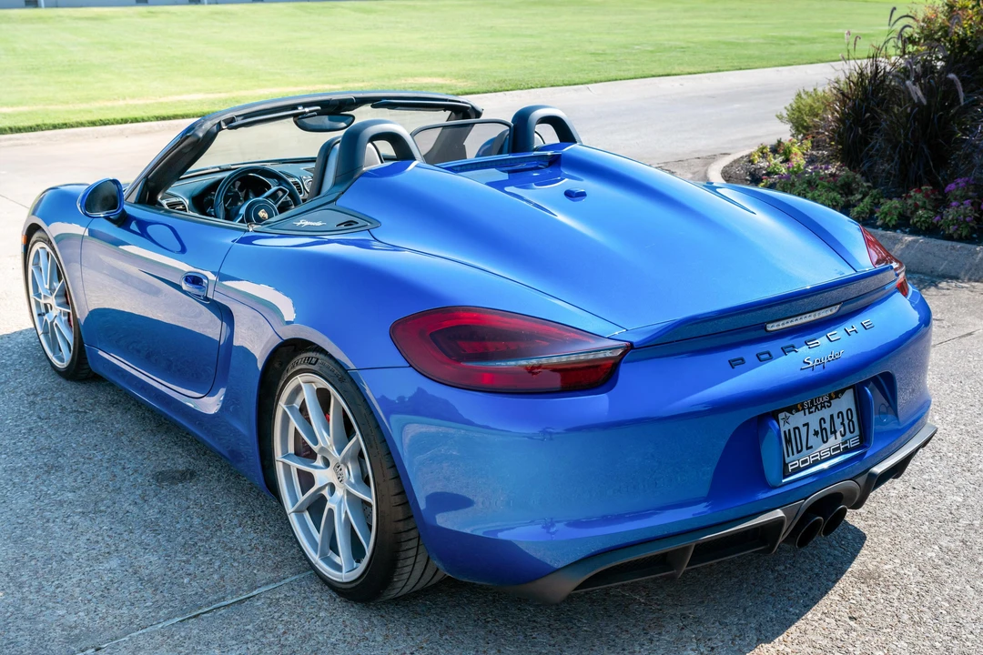 2016 Porsche 981 Boxster Spyder - Image 9 of 31