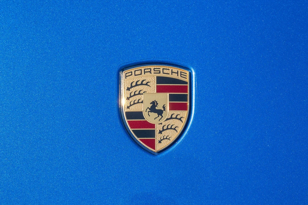 2016 Porsche 981 Boxster Spyder - Image 27 of 31